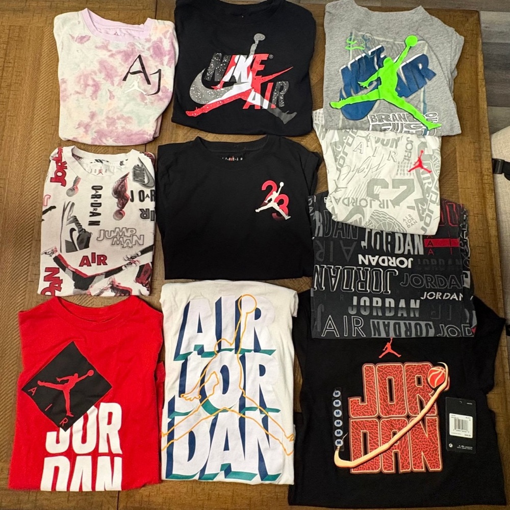 Boys Jordan Shirt Lot 20PS 
Medium 10-12 Air Jordan
Jumpman Bundle